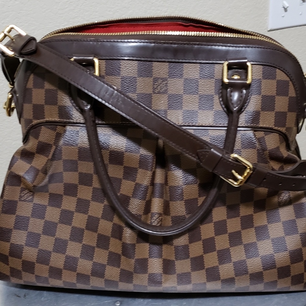 ## sold##Authentic Louis Vuitton Trevi GM